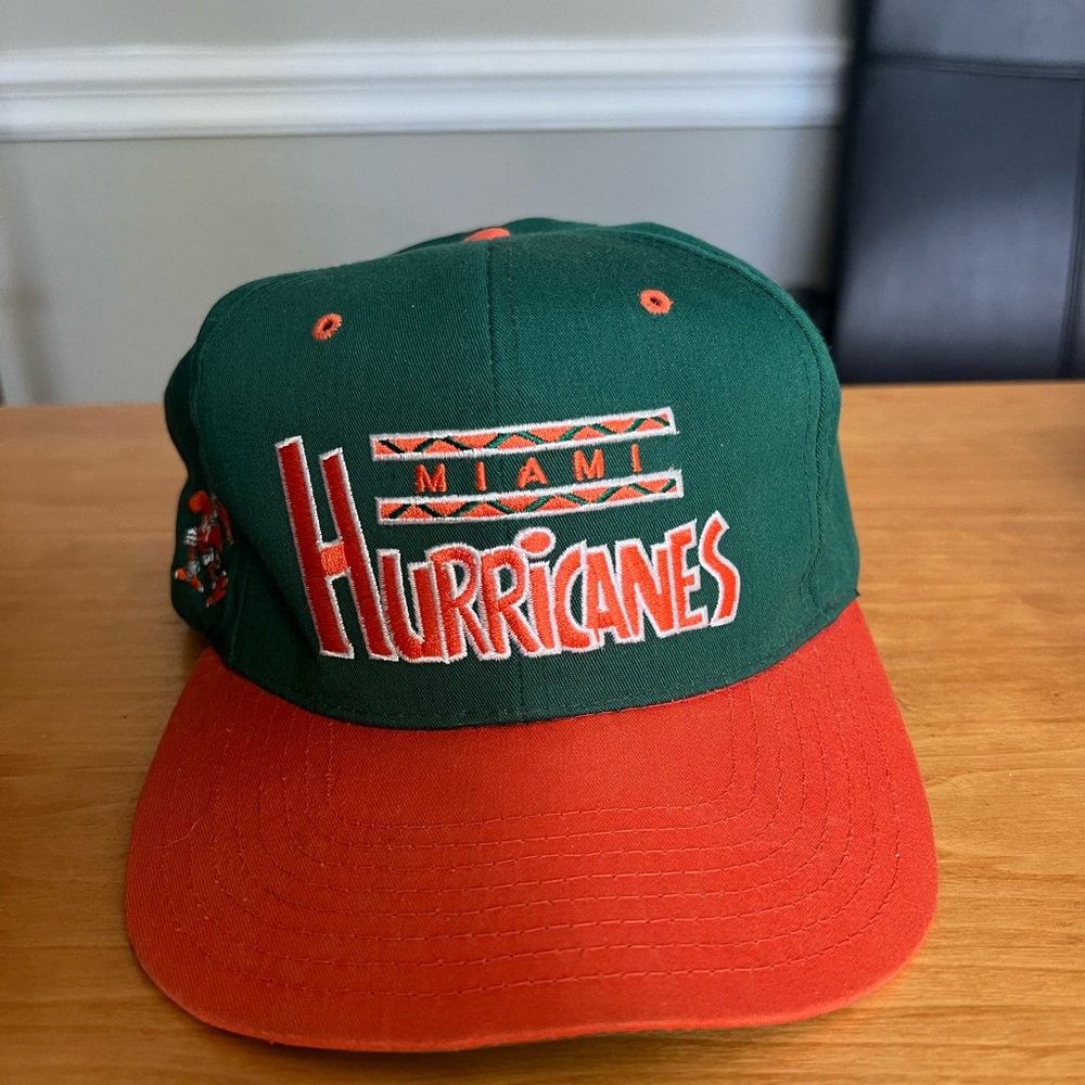 Miami Hurricanes snapback